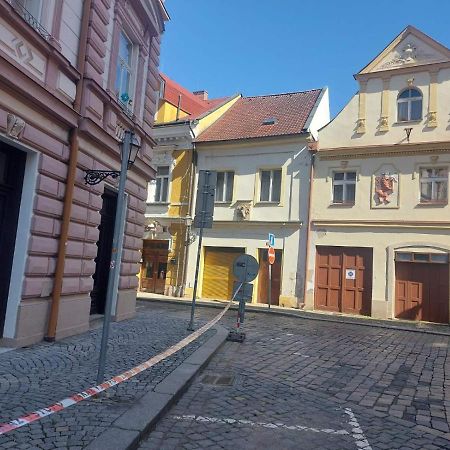 Hradec Králové Apartman V Centru Na Velkem Namesti المظهر الخارجي الصورة