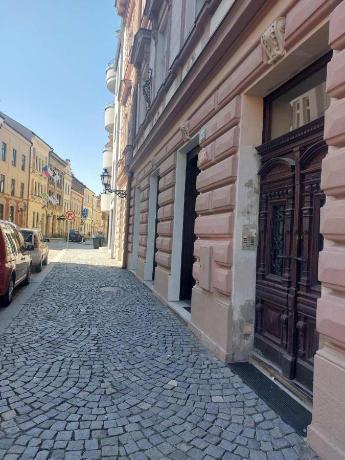 Hradec Králové Apartman V Centru Na Velkem Namesti المظهر الخارجي الصورة